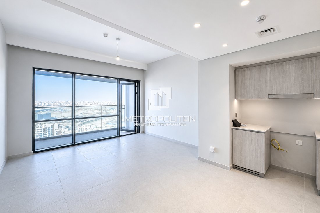 Apartment in Riggat Al Buteen, Dubai, United Arab Emirates 2 - 16884396