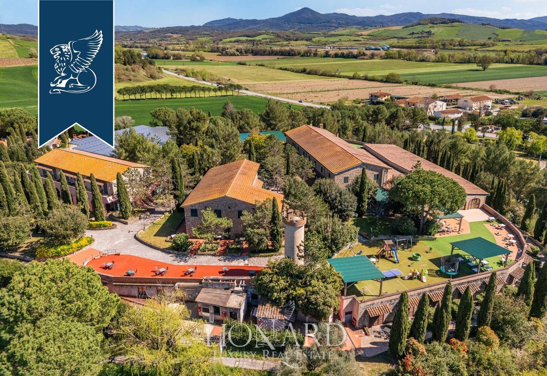 Villa in Montecatini Val di Cecina, Tuscany, Italy 2 - 18205825