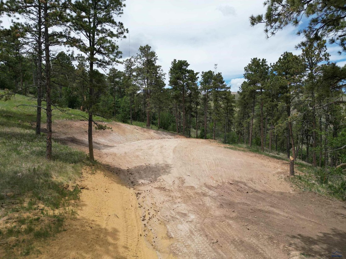 Land in Colonial Pine Hills, South Dakota, United States 3 - 18205534