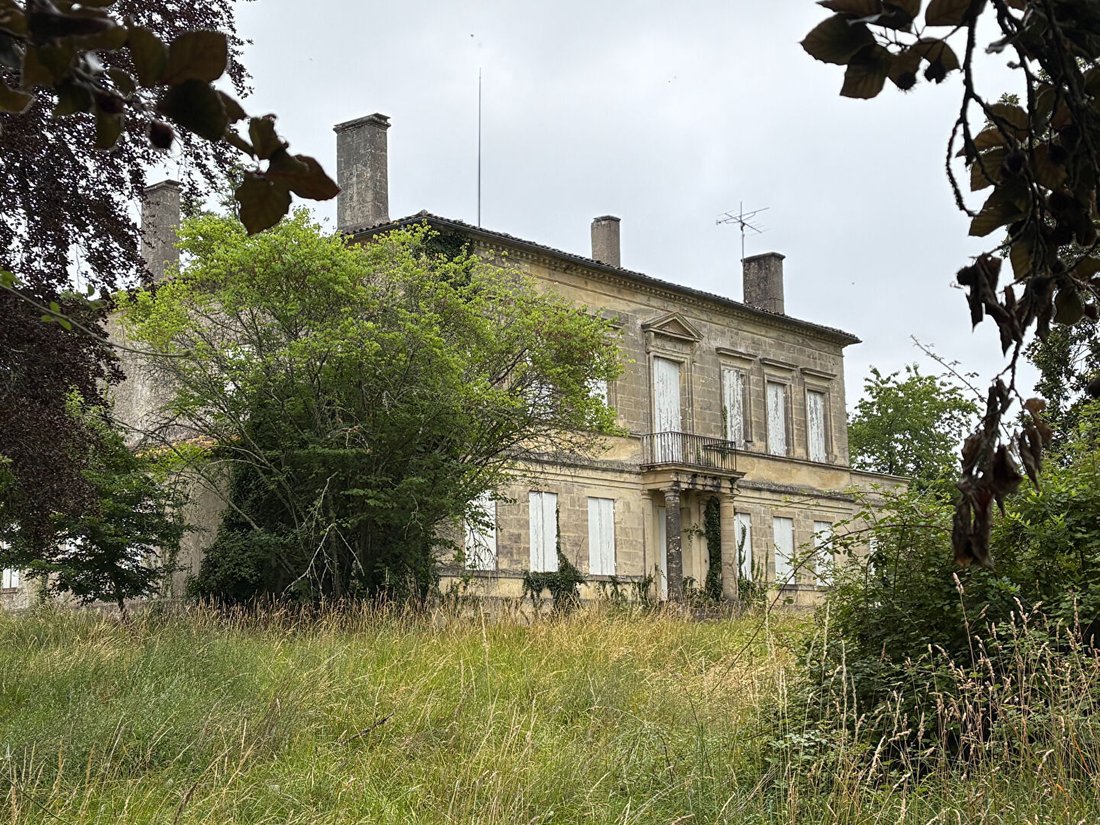 Villa in Soussac, Nouvelle-Aquitaine, France 1 - 18206012