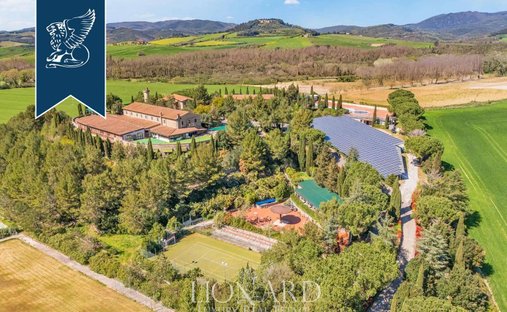 Villa in Montecatini Val di Cecina, Tuscany, Italy 1