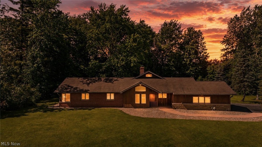 House in Novelty, Ohio, United States 2 - 18199945