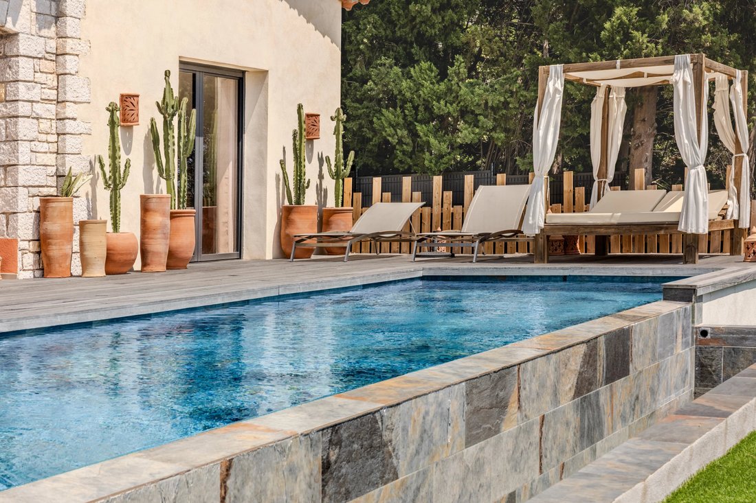 Villa in Mougins, Provence-Alpes-Côte d'Azur, France 3 - 18201545