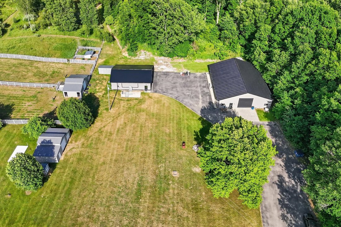 House in Mayville, Michigan, United States 5 - 18201567