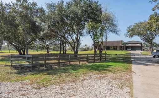 House in Dickinson, Texas, United States 1