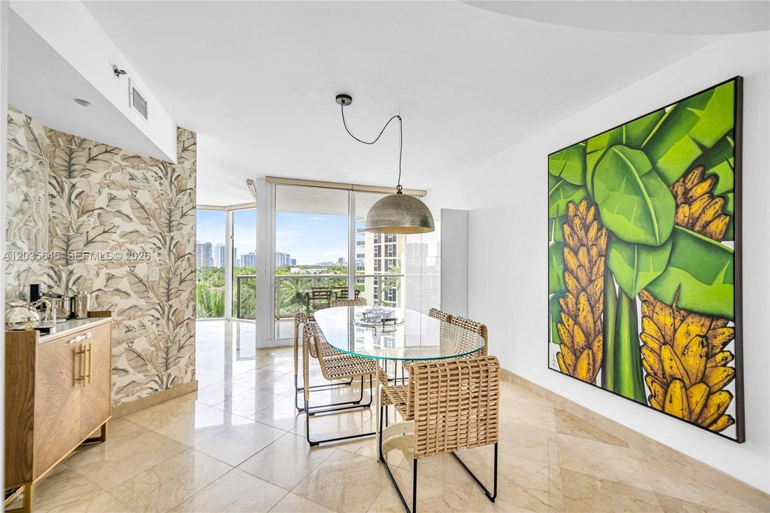 Condo in Sunny Isles Beach, Florida, United States 1 - 18200893