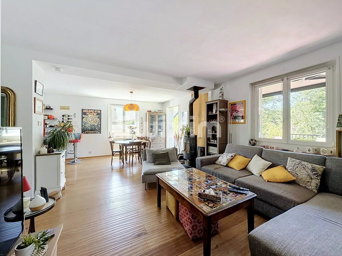 House in Divonne-les-Bains, Auvergne-Rhône-Alpes, France 4 - 18205616