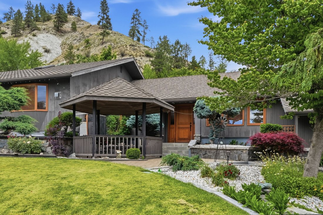 House in Penticton, British Columbia, Canada 1 - 18205530