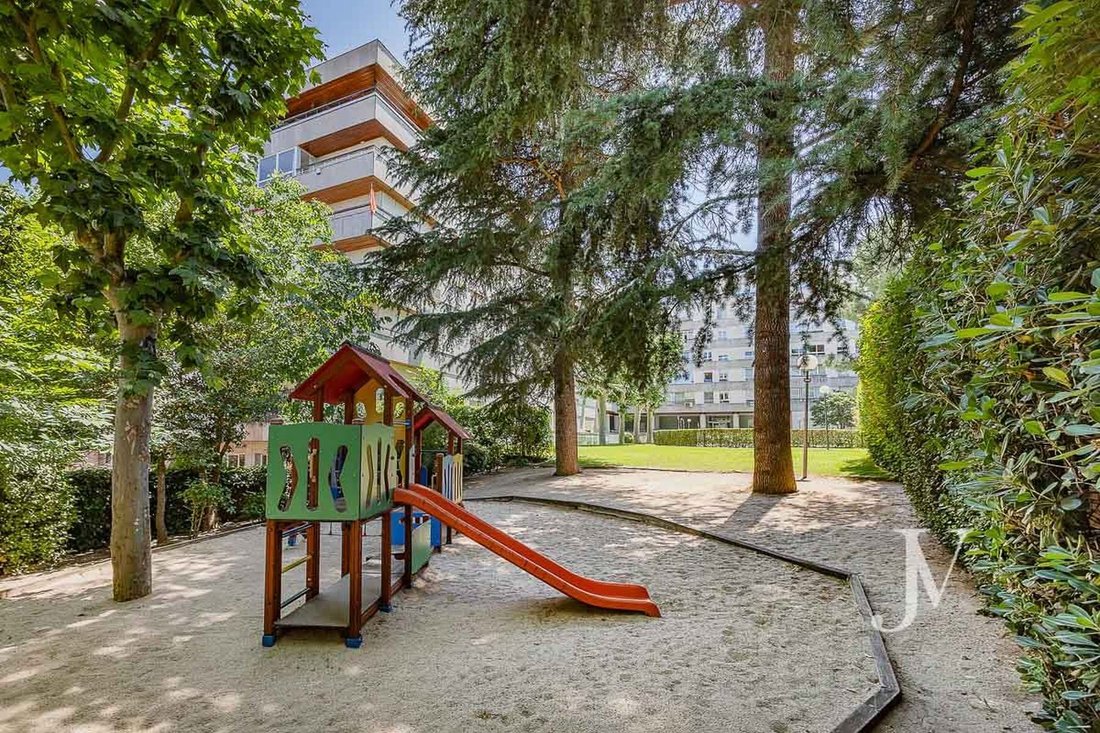 Fuencarral-El Pardo, Madrid, Spain 5 - 18199723