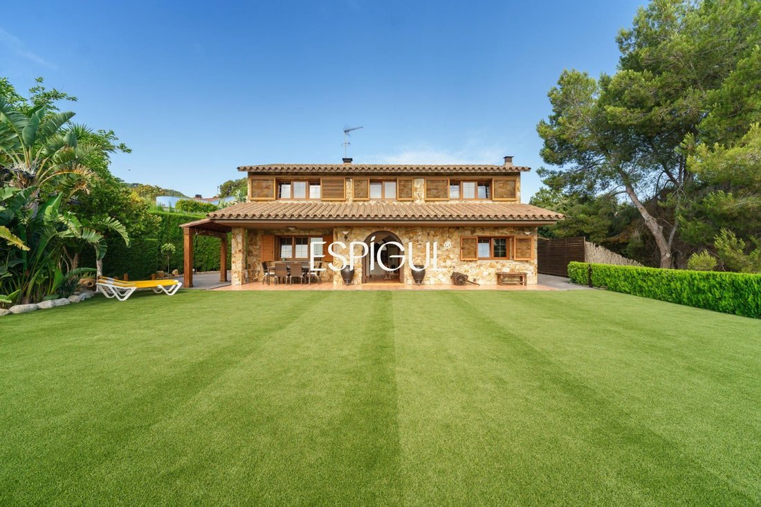 Villa in Argentona, Catalonia, Spain 2 - 18199384