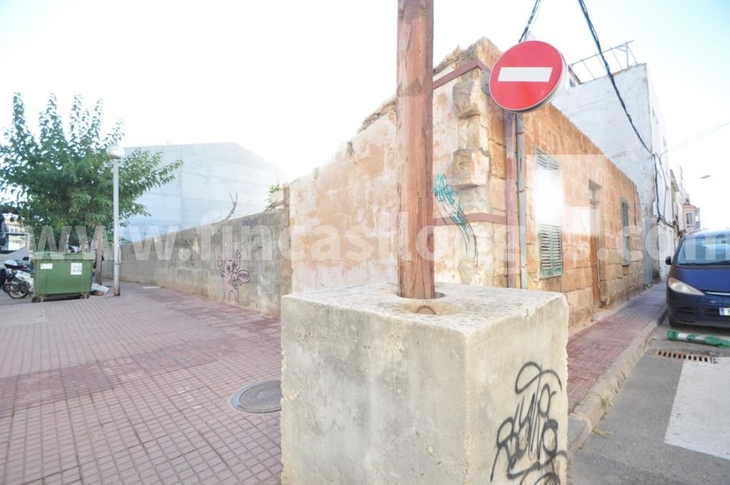 Land in Ciutadella de Menorca, Balearic Islands, Spain 2 - 18199744