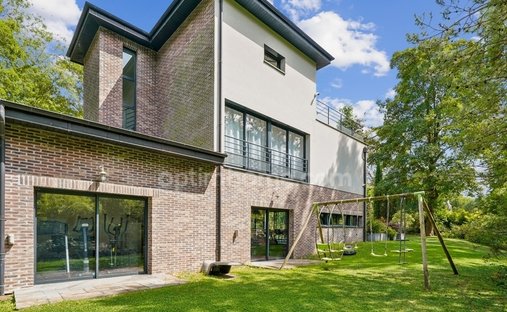 House in Centre Ville, Rueil-Malmaison, France 1