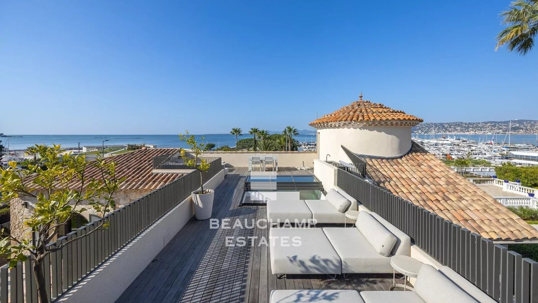 Villa in Juan les Pins-Gallice, Antibes, France 3 - 17465097