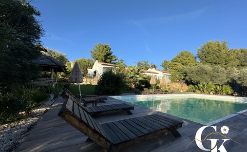 Casa en La Cadière-d'Azur, Provenza-Alpes-Costa Azul, Francia 1