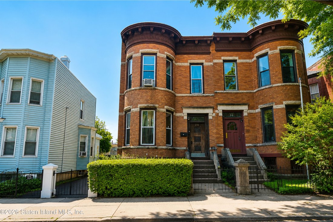 House in New York, New York, United States 2 - 18199451