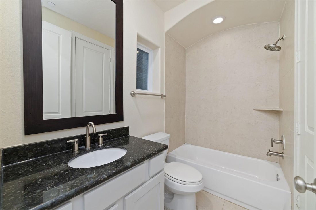 House in Houston, Texas, United States 5 - 18200314