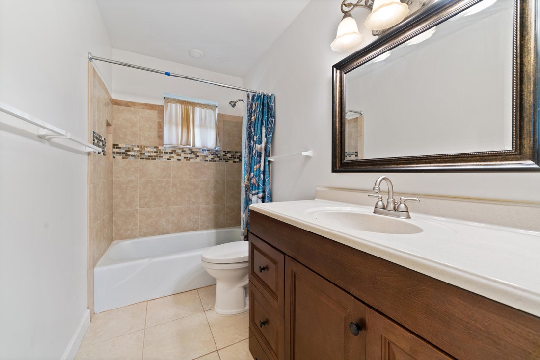 North Palm Beach, Florida, United States 2 - 18204634