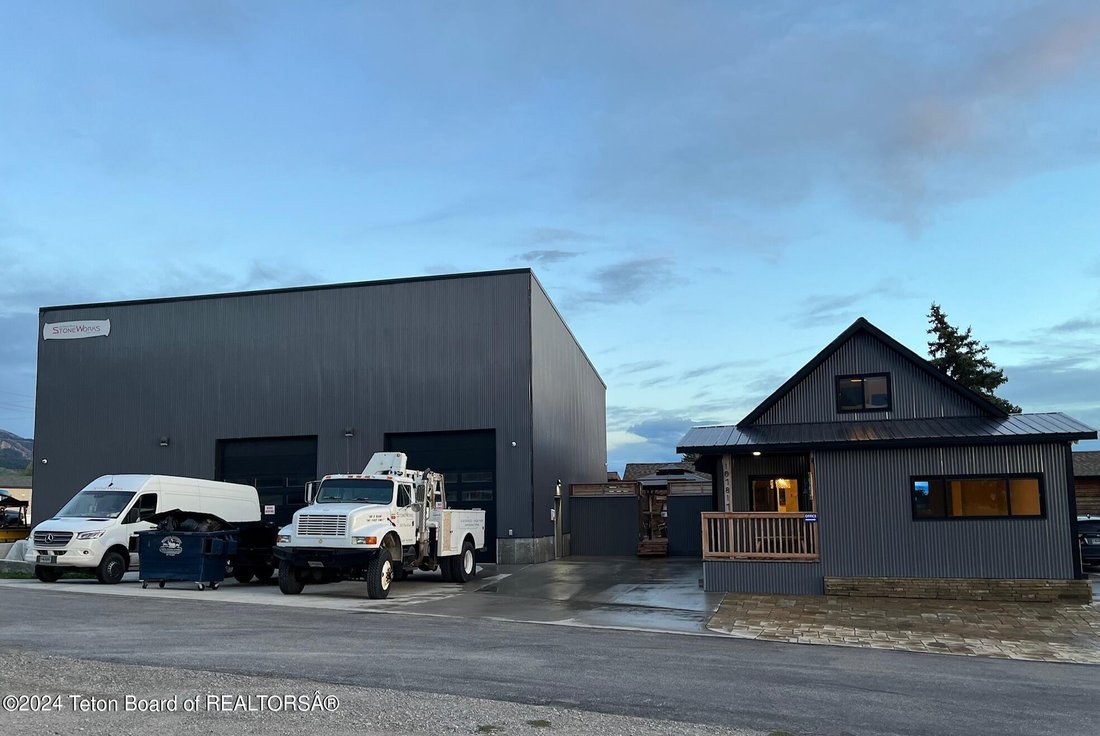 Freedom, Wyoming, United States 5 - 18205585