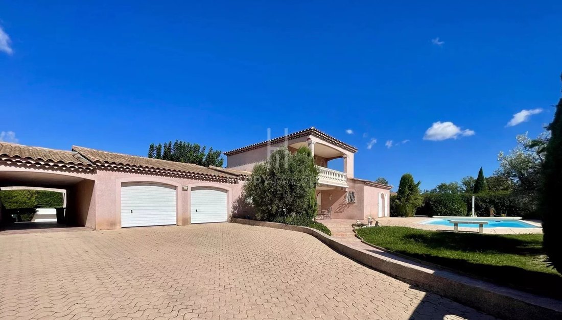 Villa in Mouriès, Provence-Alpes-Côte d'Azur, France 2 - 18201504