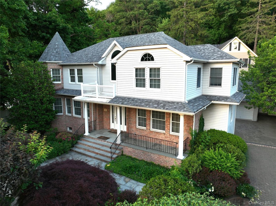 House in Roslyn, New York, United States 2 - 18201559