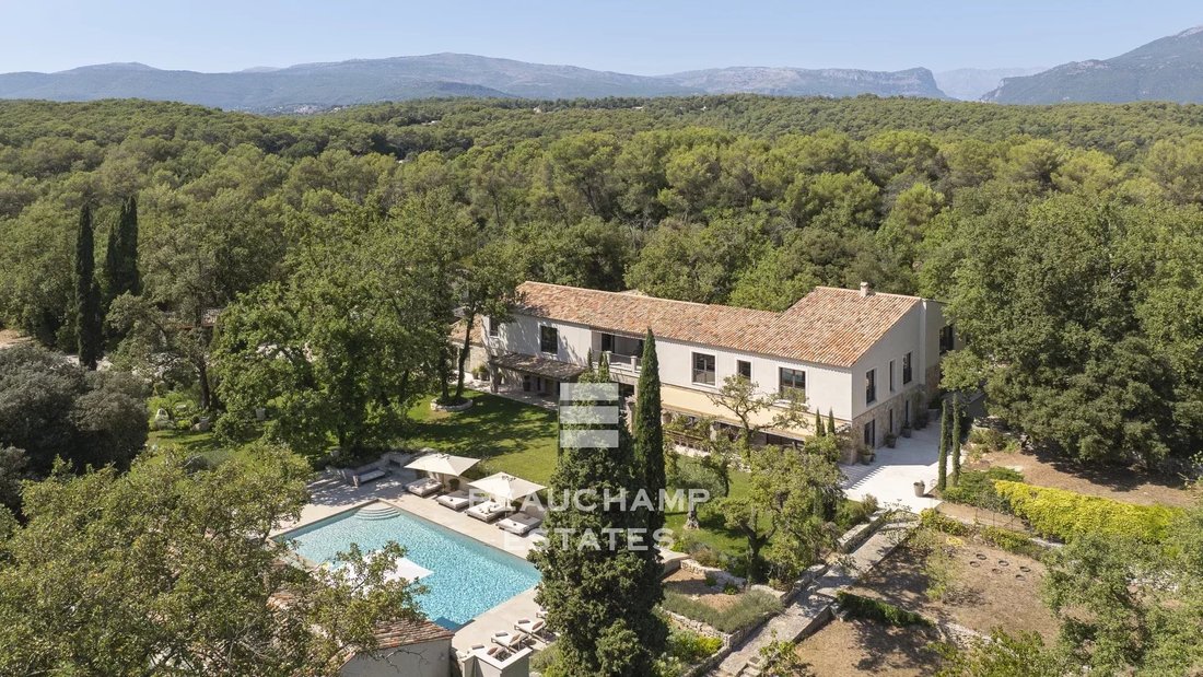 Villa in Valbonne, Provence-Alpes-Côte d'Azur, France 1 - 14968295