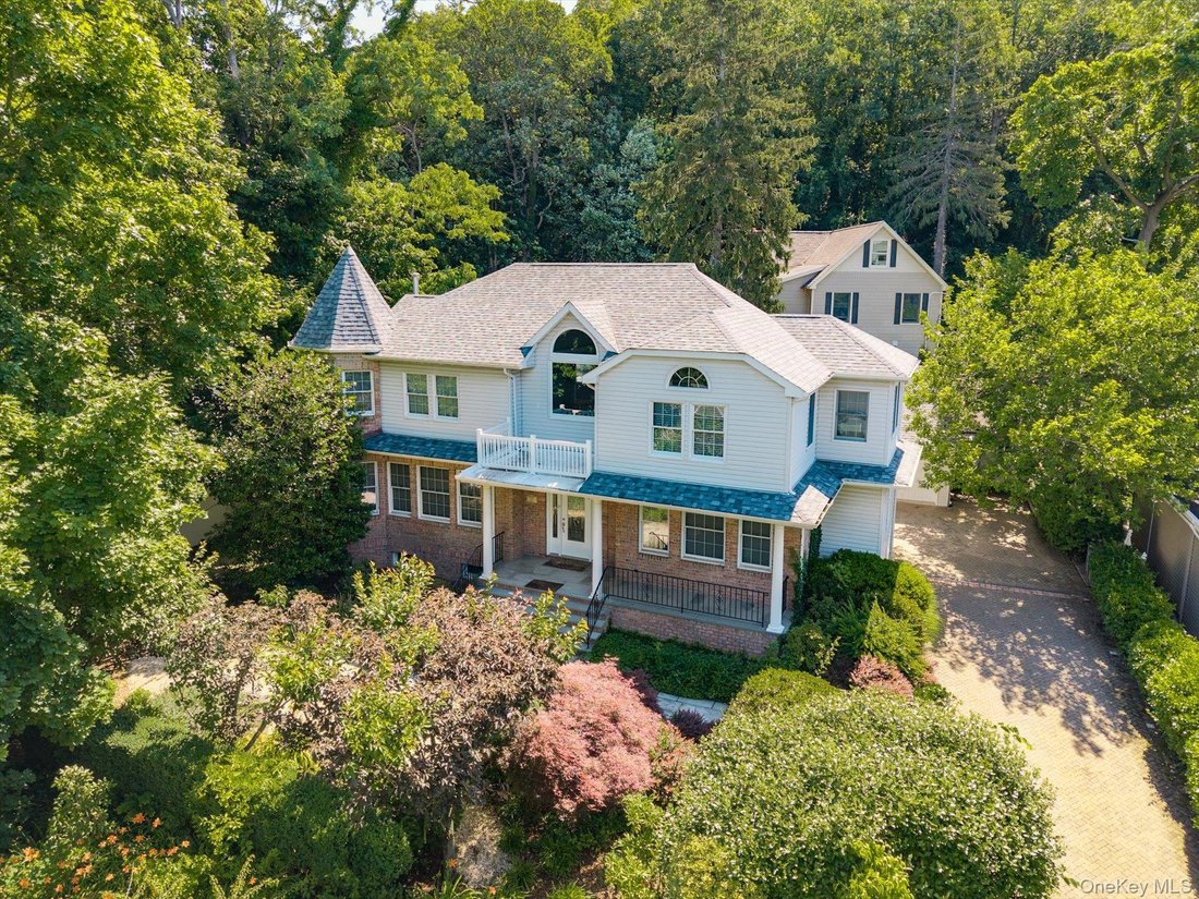 House in Roslyn, New York, United States 4 - 18201559