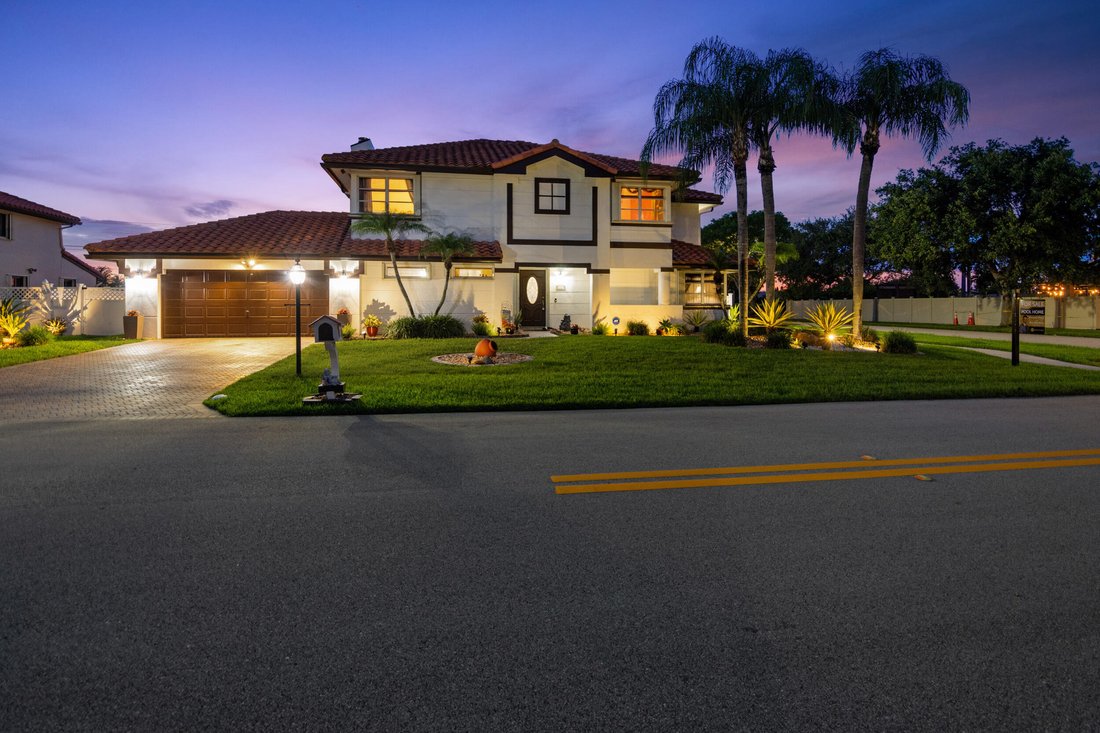 House in Southwest Ranches, Florida, United States 2 - 18125315