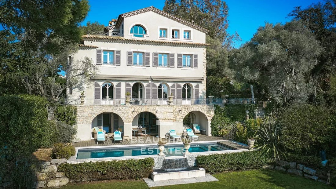 Villa in Antibes, Provence-Alpes-Côte d'Azur, France 3 - 17241684