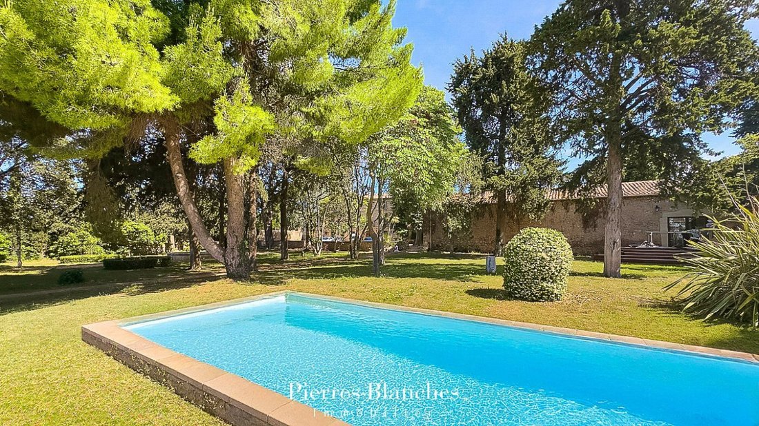 Estate in Nord, Pezenas, France 3 - 18200828