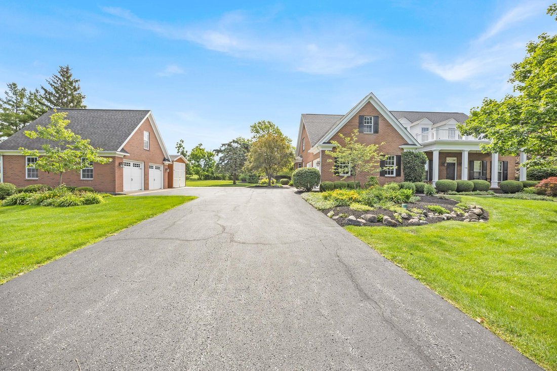 House in Bellefontaine, Ohio, United States 1 - 17678805