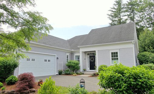 House in Simsbury, Connecticut, United States 1