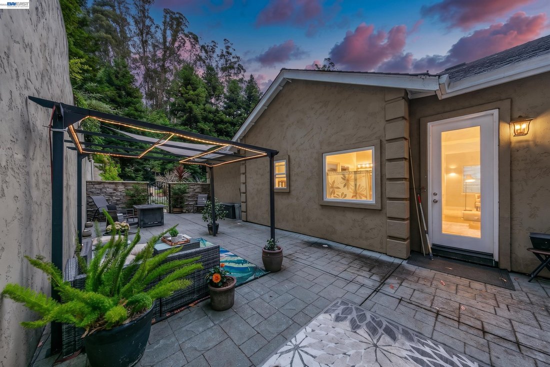 House in Oakland, California, United States 4 - 18204552