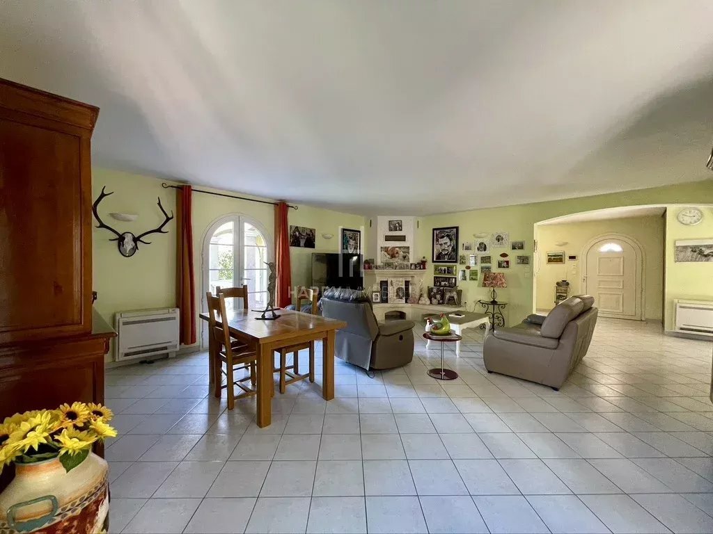 Villa in Mouriès, Provence-Alpes-Côte d'Azur, France 5 - 18201504