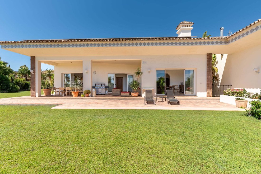 Villa in Benahavis, Andalusia, Spain 3 - 18199716