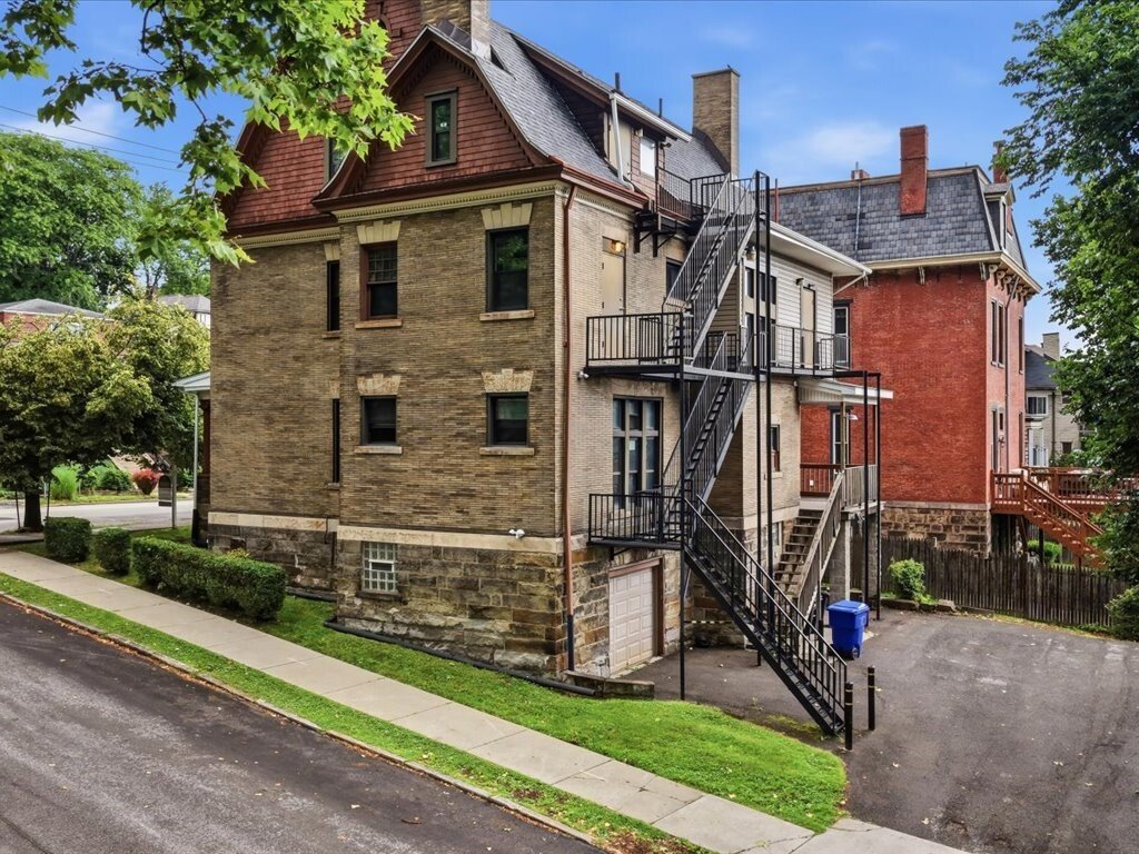 Pittsburgh, Pennsylvania, United States 2 - 18203065