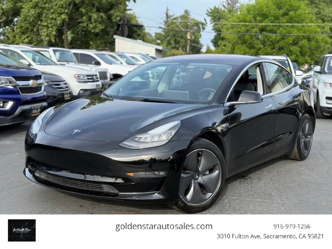 Sedan in Sacramento, CA, United States 1 - 17840494