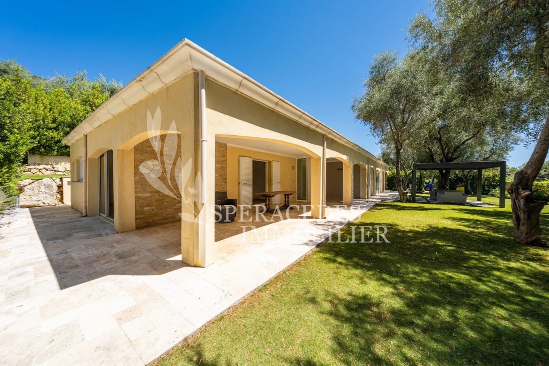 Villa in Spéracèdes, Provence-Alpes-Côte d'Azur, Frankreich 1 - 18201484