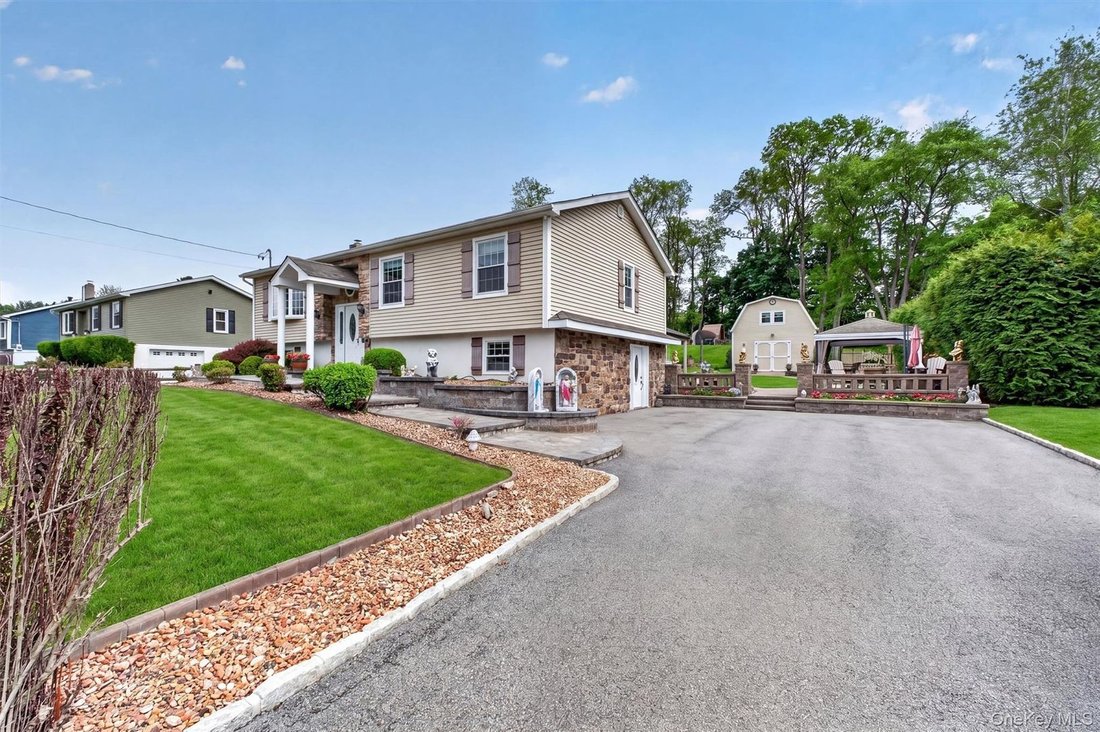 House in Spackenkill, New York, United States 2 - 18142363