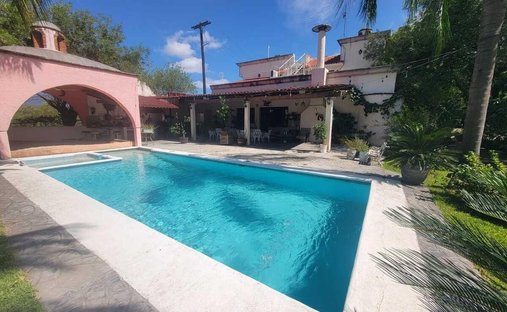 House in Santiago, Nuevo Leon, Mexico 1