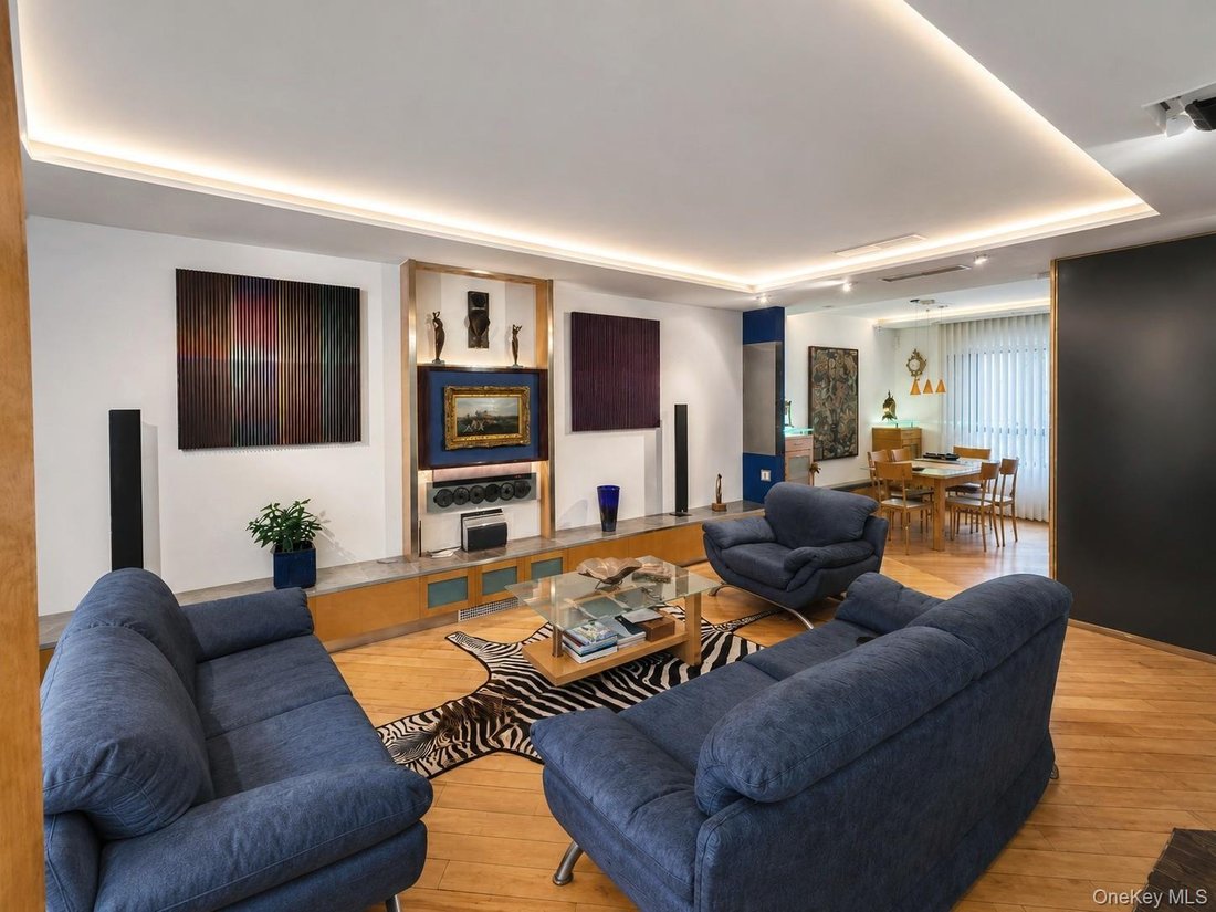 House in New York, New York, United States 4 - 18172284
