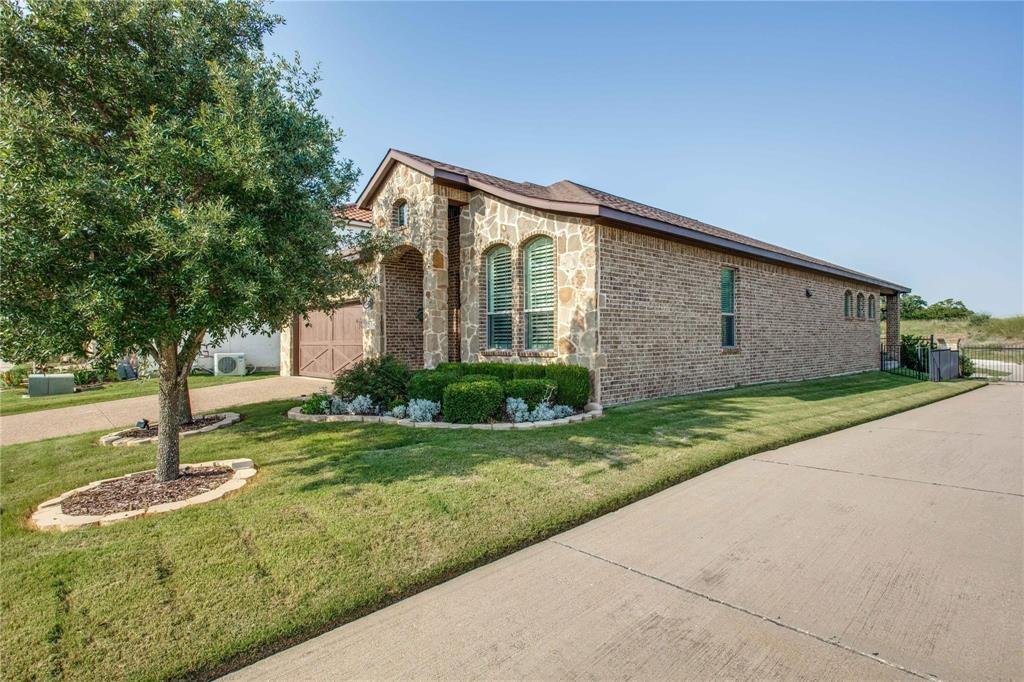 House in Denton, Texas, United States 1 - 18165073