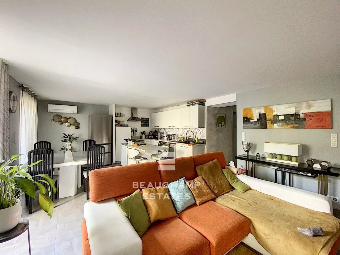 Carnot, Cannes, France 5 - 16898721