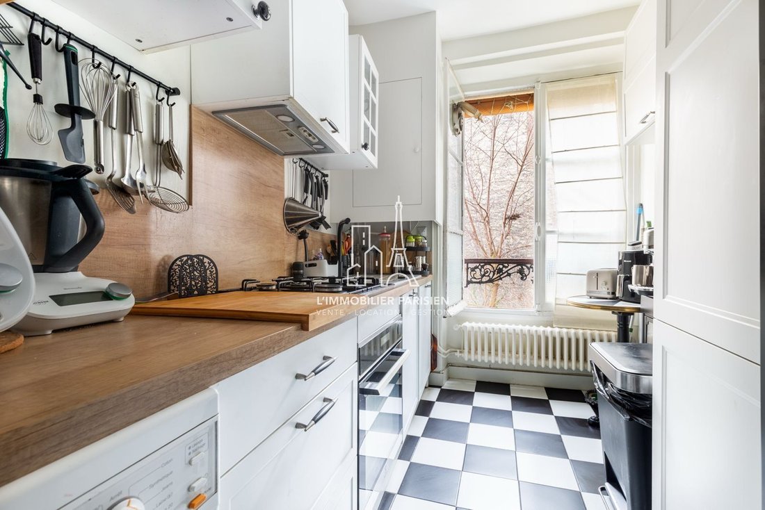 Apartment in Pereire-Malesherbes, Paris 17e Arrondissement, Paris 5 - 18204405