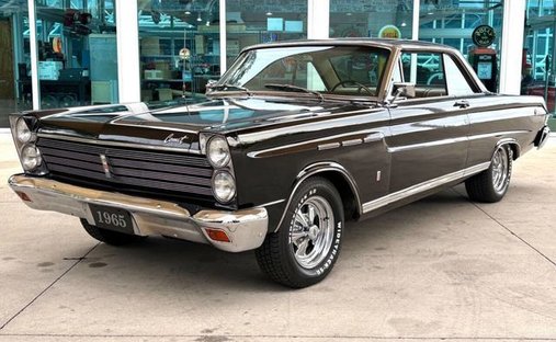 Mercury Comet in Calverton, NY, United States 1