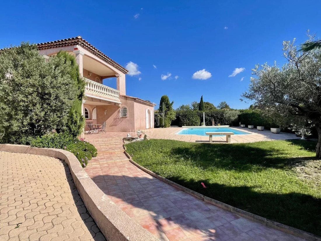 Villa in Mouriès, Provence-Alpes-Côte d'Azur, France 3 - 18201504