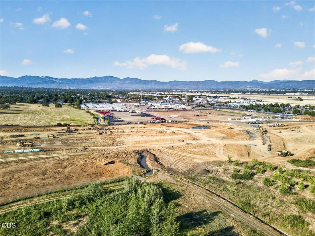 Land in Medford, Oregon, United States 5 - 17767018