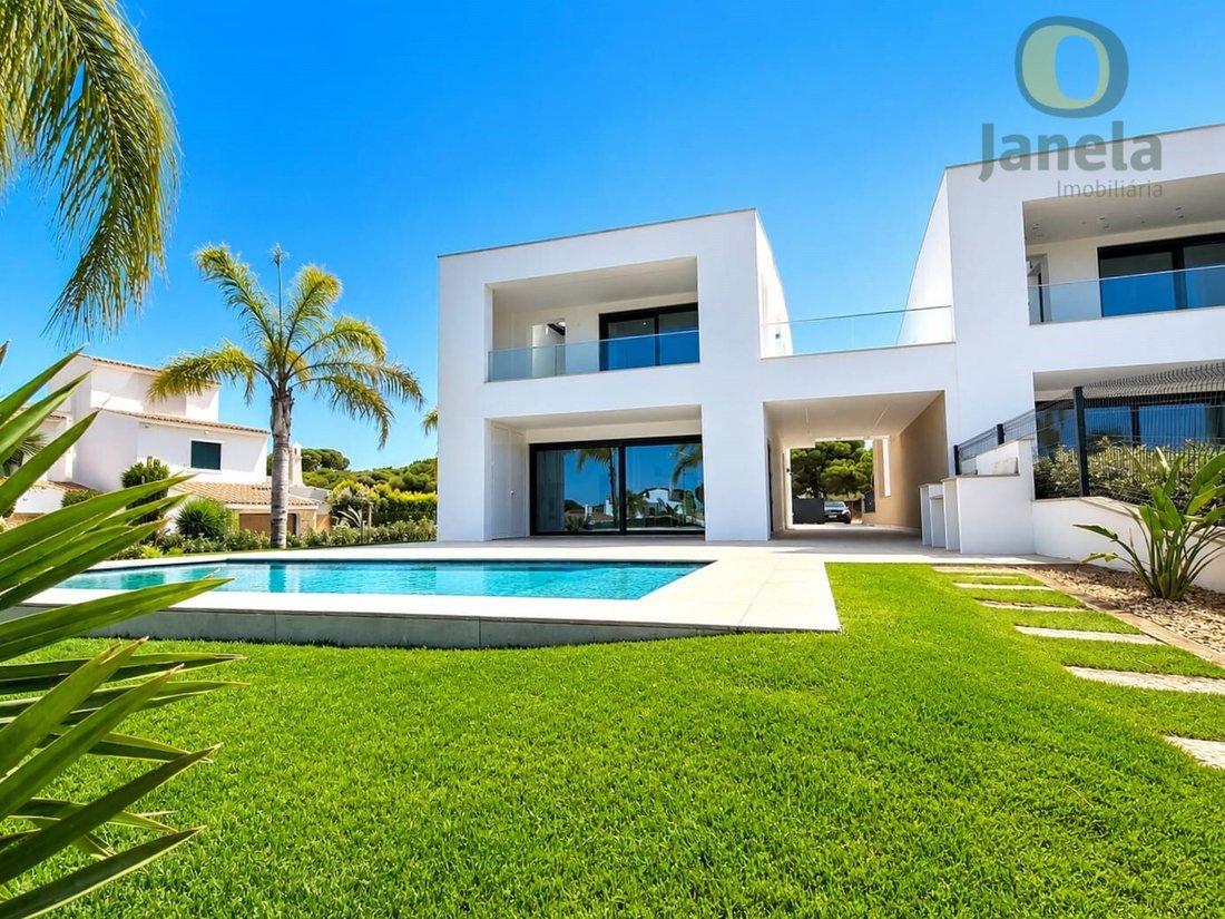 House in Quarteira, Algarve, Portugal 1 - 18205755