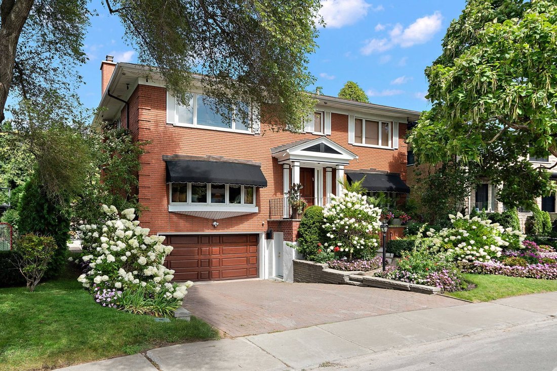 House in Hampstead, Quebec, Canada 3 - 18199541