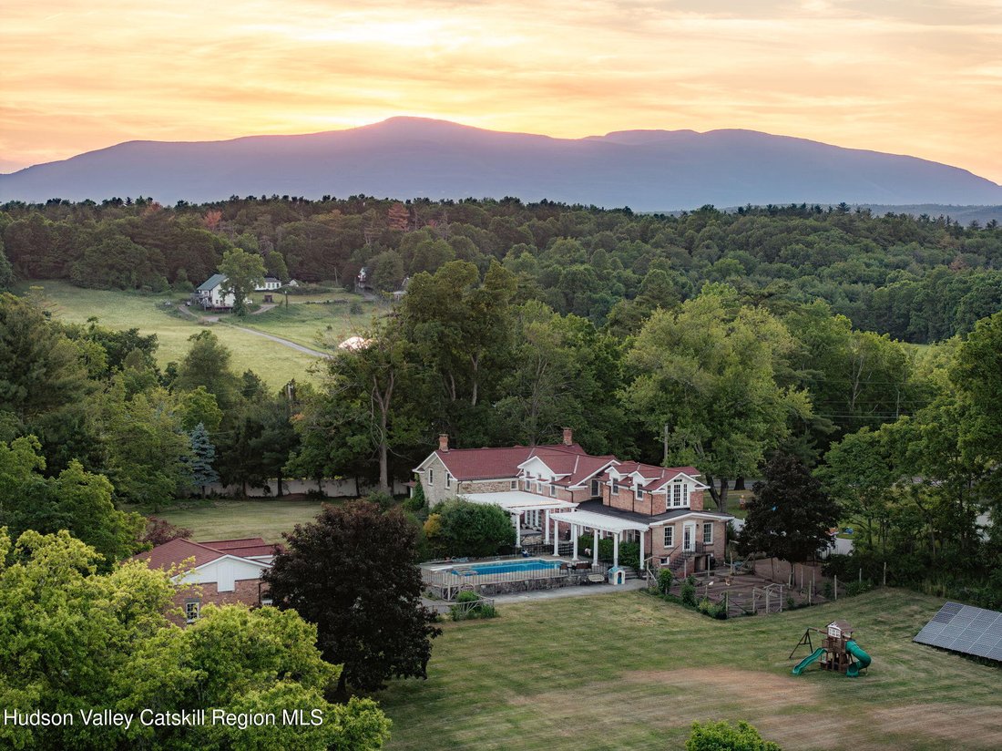 House in Saugerties, New York, United States 1 - 18199367