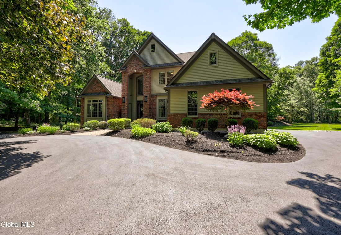 House in Saratoga Springs, New York, United States 3 - 18199360